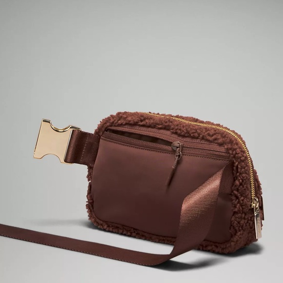 Lululemon 1L Unisex Everywhere Belt Bag Fleece Brown/Gold BRAND NEW - Picture 3 of 8